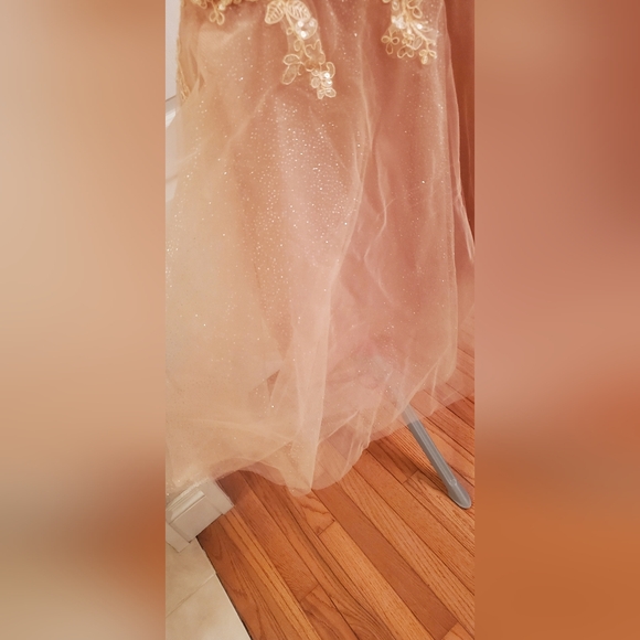 Homecoming prom pink dress - Picture 5 of 12